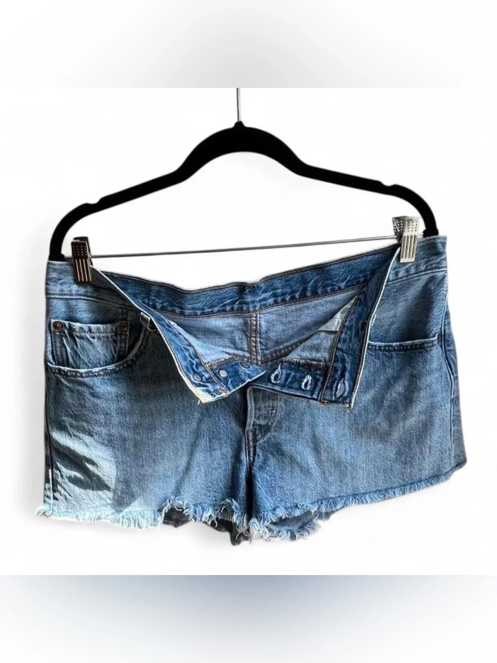 Levi's 501 Denim Shorts Size 32 Frayed Hem CutOff Button Fly